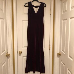 Windsor formal velvet mermaid gown size 8
